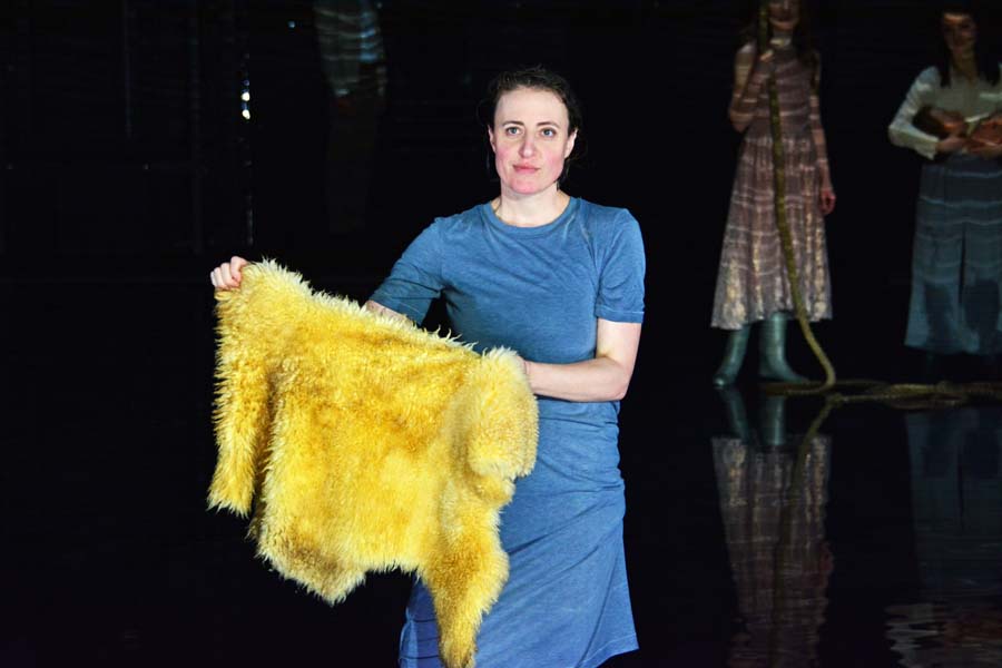 Medea. Stimmen